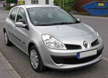 Renault Clio III 20090527 front.JPG