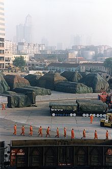 Workers at Dalian port 2002.jpg