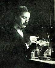 Richards Theodore William lab.jpg