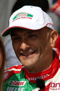 Gabriele tarquini spafrancorchamps2014.JPG