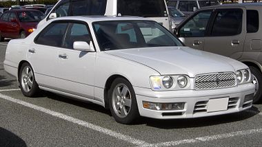 Y32 Nissan Cedric.jpg