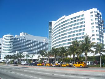 Miami Beach FL Fontainebleau01.jpg