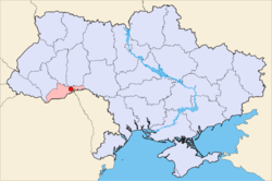 Map of Ukraine (blue) with Khotyn highlighted (red).