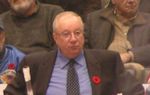 Jacques Demers behind the bench during a game