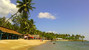 Pantai Botutonuo.jpg