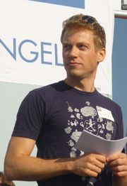 Barrett Foa.jpg