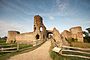 Pevensey castle-09.jpg