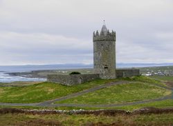 Doonagore Castle.jpg