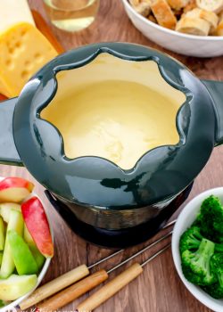 White Wine Swiss Cheese Fondue