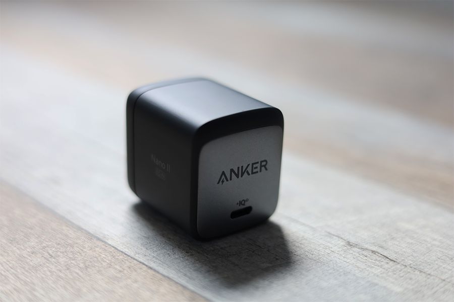 Anker NanoⅡ65Wの斜め側面