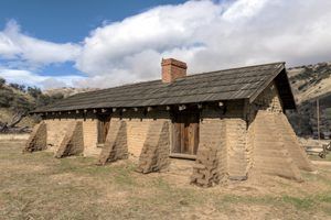 The officers' quarters at Fort Tejon, California by Carol Highsmith.