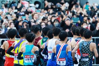 宣伝効果絶大の箱根駅伝で“目立ちにくい”早稲田大学の不憫　優勝やシード権争いにも絡まずごぼう抜きもない「中継のエアスポット」にはまる理由