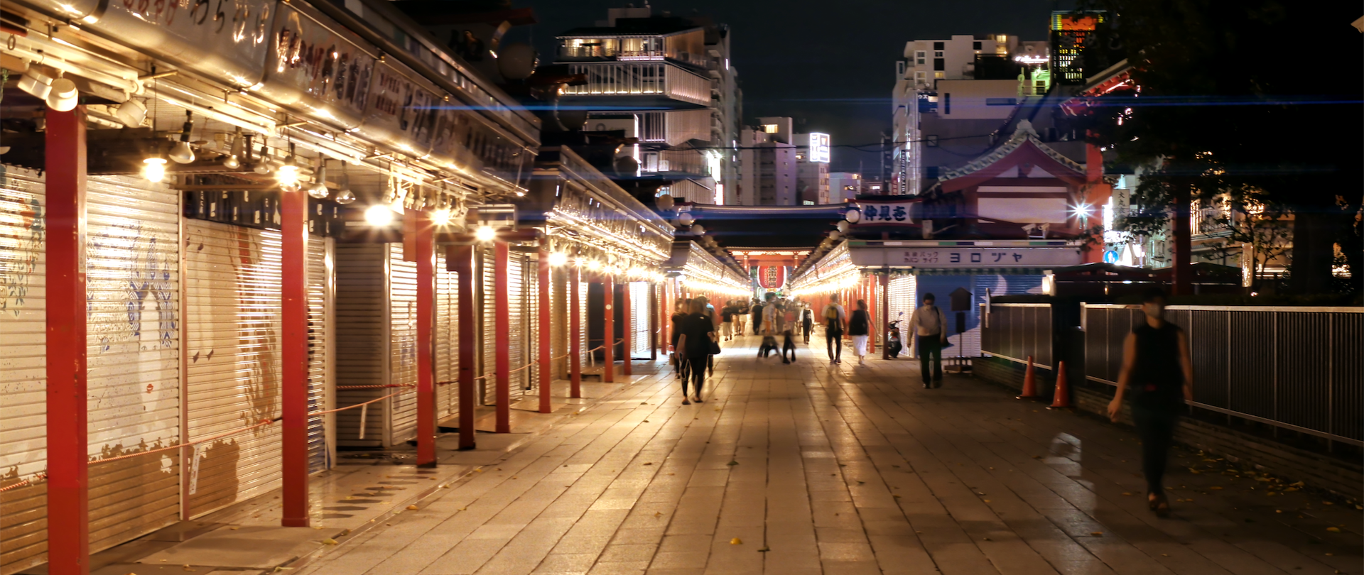 SIRUI 35mm/F1.8 1.33xアナモルフィックレンズで夜景を撮る