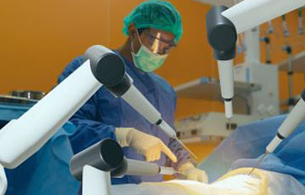 Performing robotic surgery 