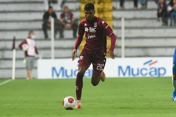 Gerald Taylor juega en el Saprissa y fue convocado por Costa Rica para enfentar a Panamá. Foto: Instagram