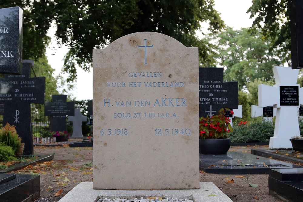 Dutch War Grave Roman Catholic Cemetery Boerdonk