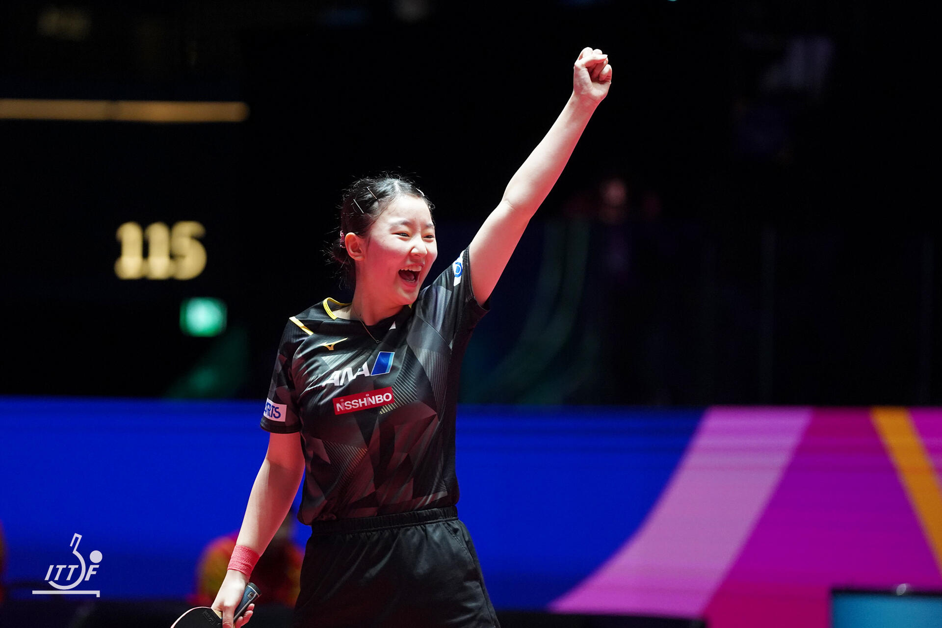 1010女子決勝_張本美和_勝利.jpg